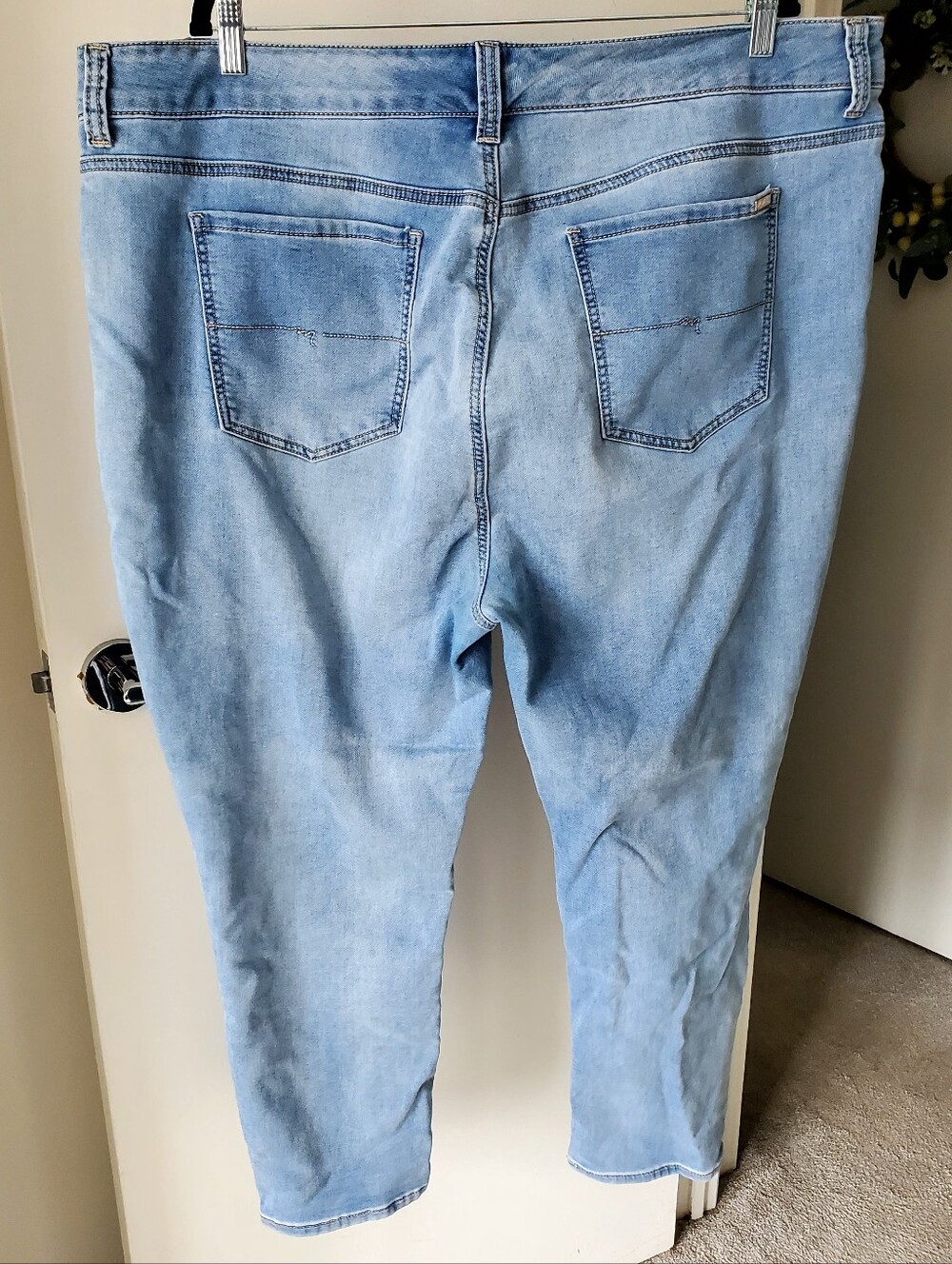 Melissa McCarthy Girlfriend Size 24W Light Wash - Picture 2 of 7